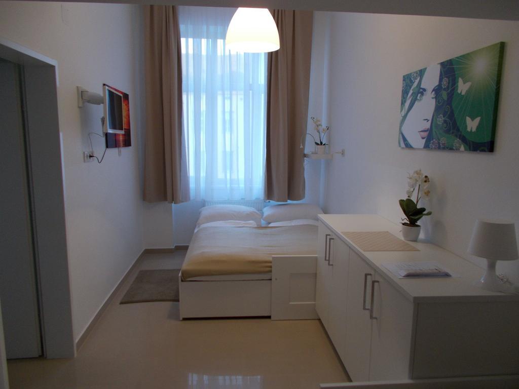 Ch-Vienna City Rooms Phòng bức ảnh