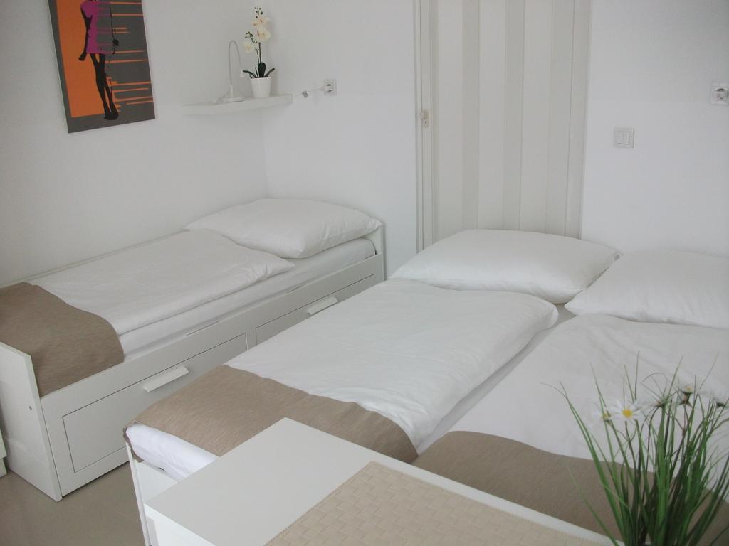 Ch-Vienna City Rooms Phòng bức ảnh