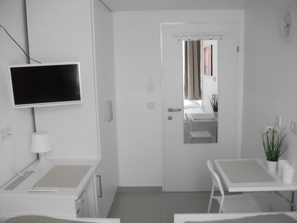 Ch-Vienna City Rooms Phòng bức ảnh