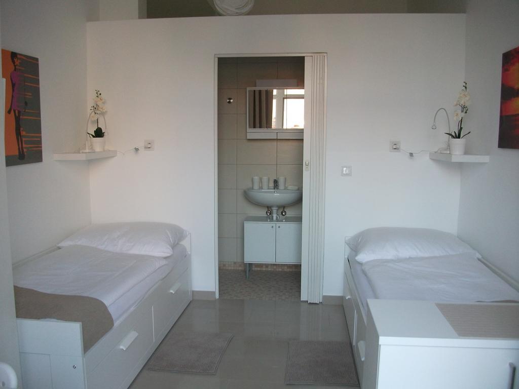 Ch-Vienna City Rooms Phòng bức ảnh